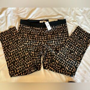 NWT. LOFT.  Zoe Ankle pant.  Size 6